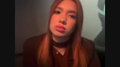 👸
