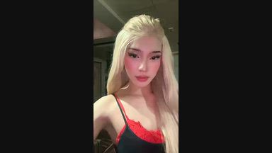 Just me being pretty