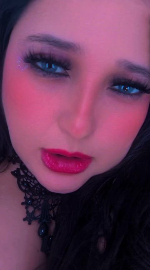 I will enchant you with my look and my delicious l