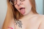 <3