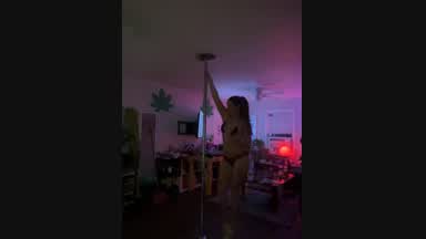 slow sexy living room dance sesh