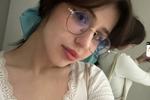 Do you want to cum on my glasses?