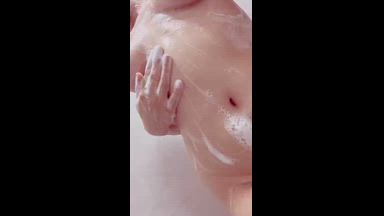 A foamy shower 🧼