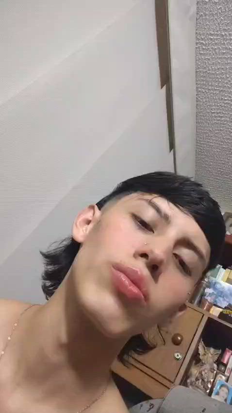 😘