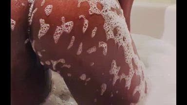 Ass shake
