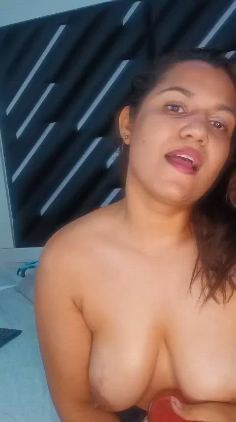 Your cock between my tits ♥