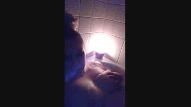 Cum join me in my bubbly bath and see how wet I ge