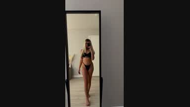 Liza_Vasilenko69 at Chaturbate: Liza_vasilenko69's room