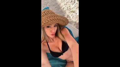 katie 🌺 — Summer time 🌞