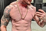 shirtless workout pics ;)