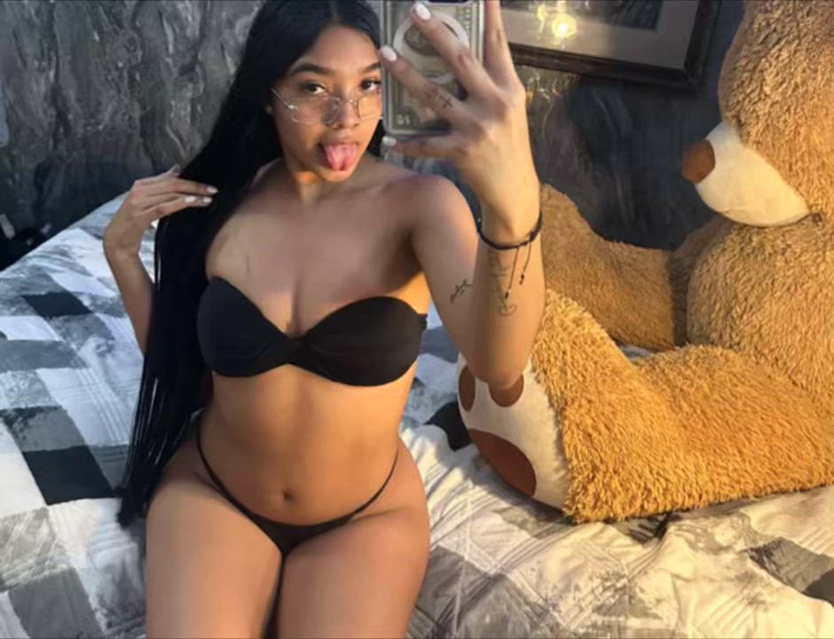 Do you want to see me masturbating, daddy? 😈🥵