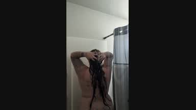 Shower Time 🚿