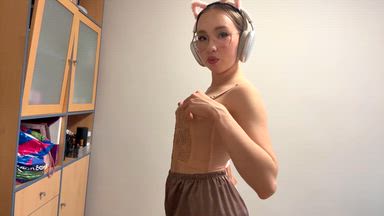 Elly