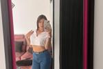 adhara ❤️ im online even days. example: 2,4 and weekends. start 16:00 and finish 22:00 col — un poco mas de mi por fuera de la camara🤎🤎