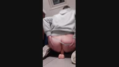 U want to fuck this slut with clothes?