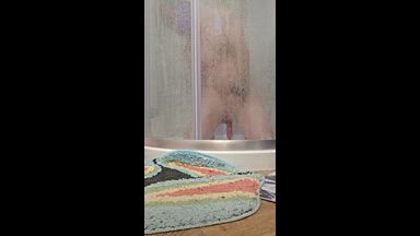 My toy just made me cum…
