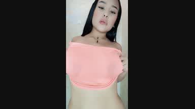 TITS IN WET T-SHIRT