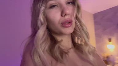 angelina — I'm making eyes at you