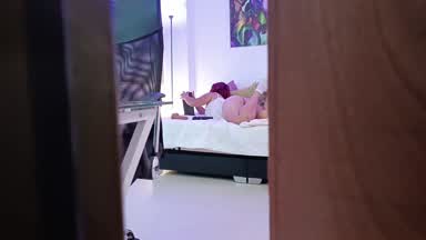 A spy in my room YOOMYYY