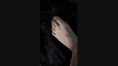Feet left