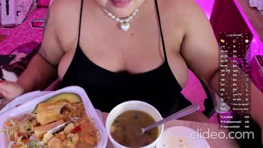 FEED ME DADDY !!!! 🐷