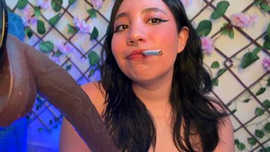 cigarrete and saliva<3