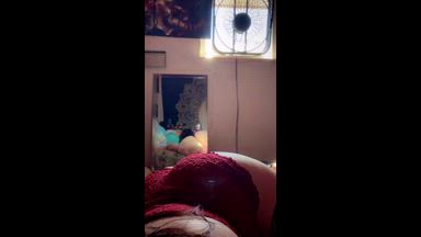 Just a lil jiggle🤤