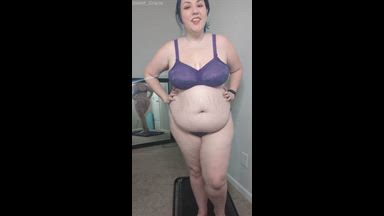 Eating Sundae on Treadmill!