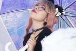 <3