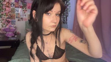 Lets oil my body