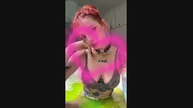 <3