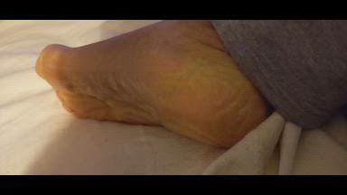 Hot sexy soles feet with cream🥵