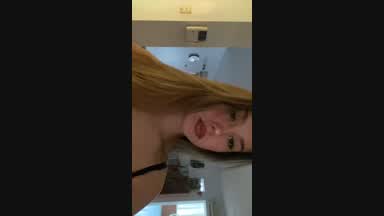did u seen this lips? XD