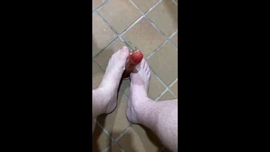 Cock & feet