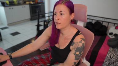 Chat with a Bi Guy and BBC Dildo Blowjob