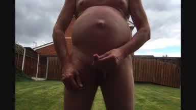 A quickie in the garden.