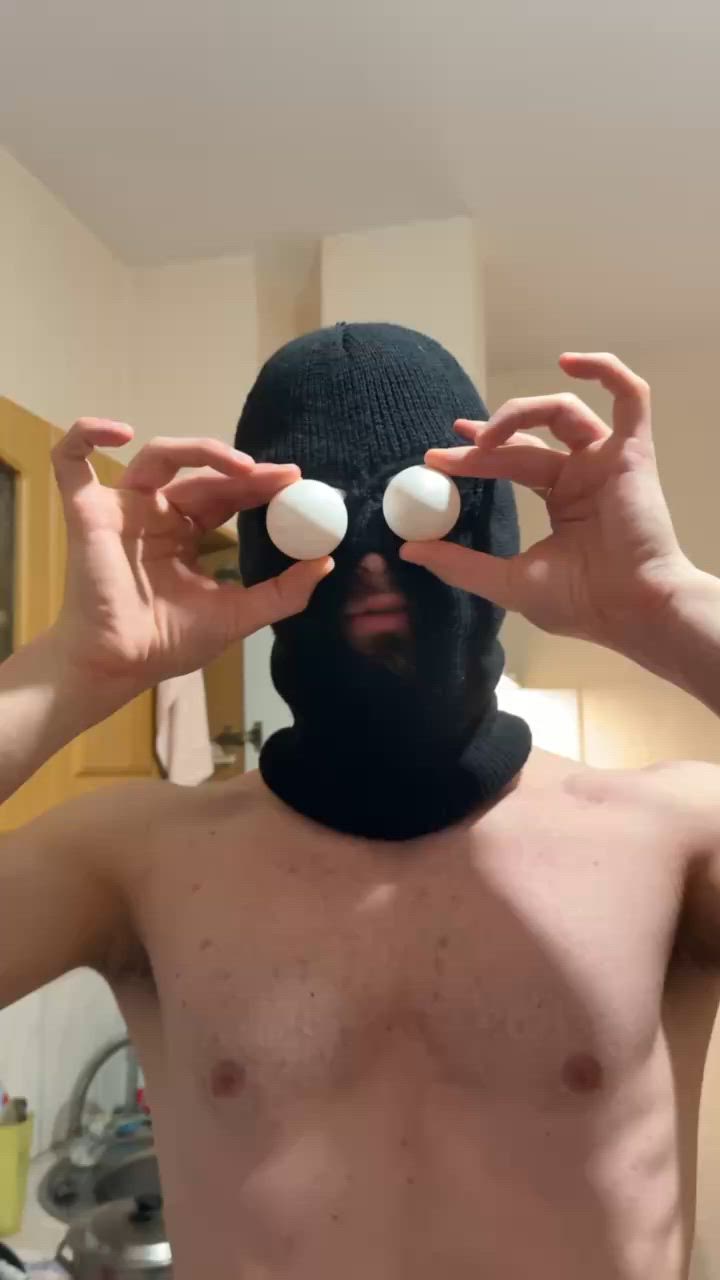 a little fun in the kitchen with eggs part №1
