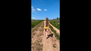 Summer smells like me☀️