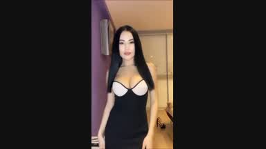 Sexy dress to tease you