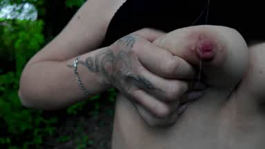 Public masturbation of pink pussy in the forest