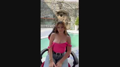 delicious blowjob in the pool 💦😈🫢