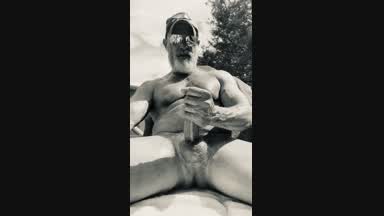 B&W Outdoor Bate