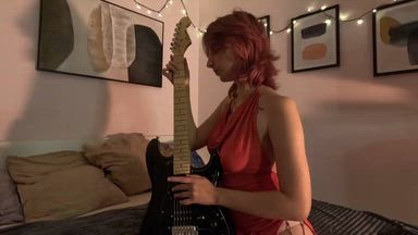 Playing with the guitar with tongue^^