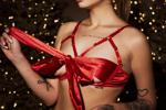 Who is ready to pick up this gift? 🤤