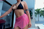meggy mae — tomando un little sun in vikini and naked