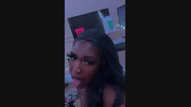 throattheory live Chaturbate webcam gallery thumbnail