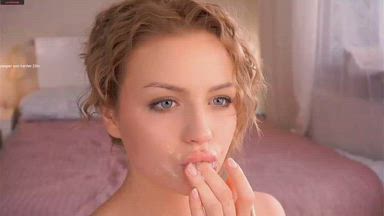 so sexy suck fingers with spearm on face mmm