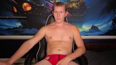 I cum on tummy