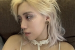 <3