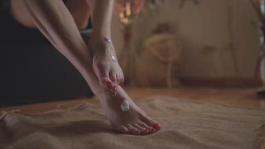 Fake cum on my feet